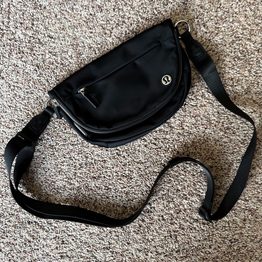 Lululemon All Night Festival Bag Micro 2L
